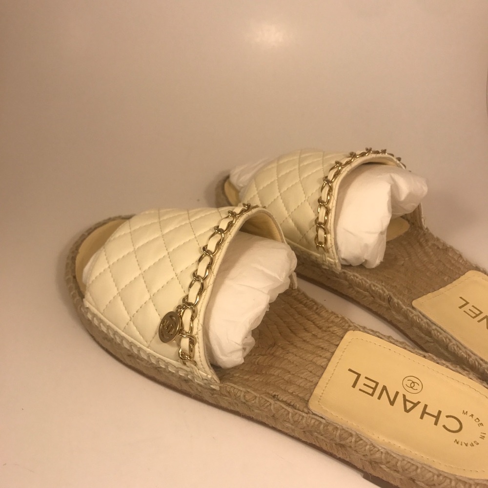 Chanel Lambskin Espadrille Slip on Sandals - Picture 3 of 4